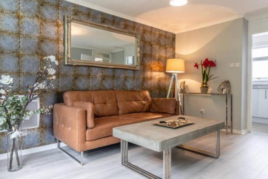 Апартаменты Cosy 1 Bed With Parking In City Centre Глазго Экстерьер фото